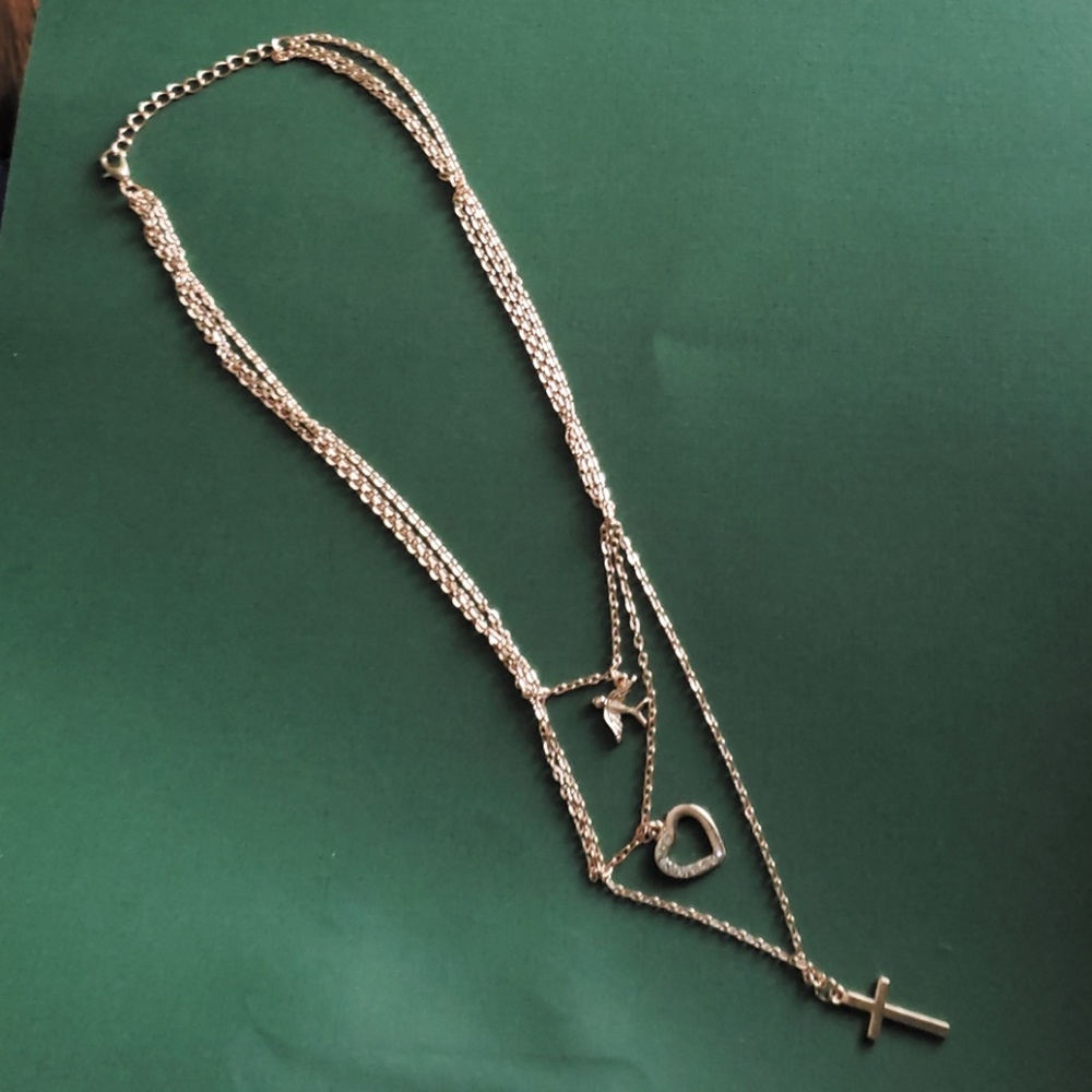 Triple strand necklace